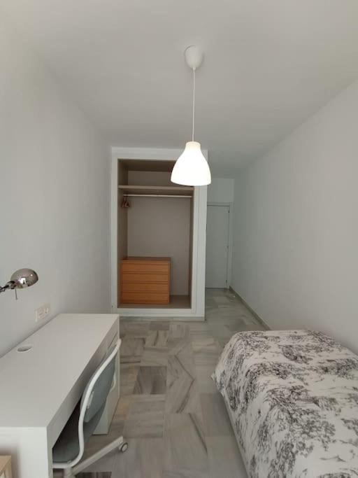 Apartment 4 Pkg Marmoles Malaga